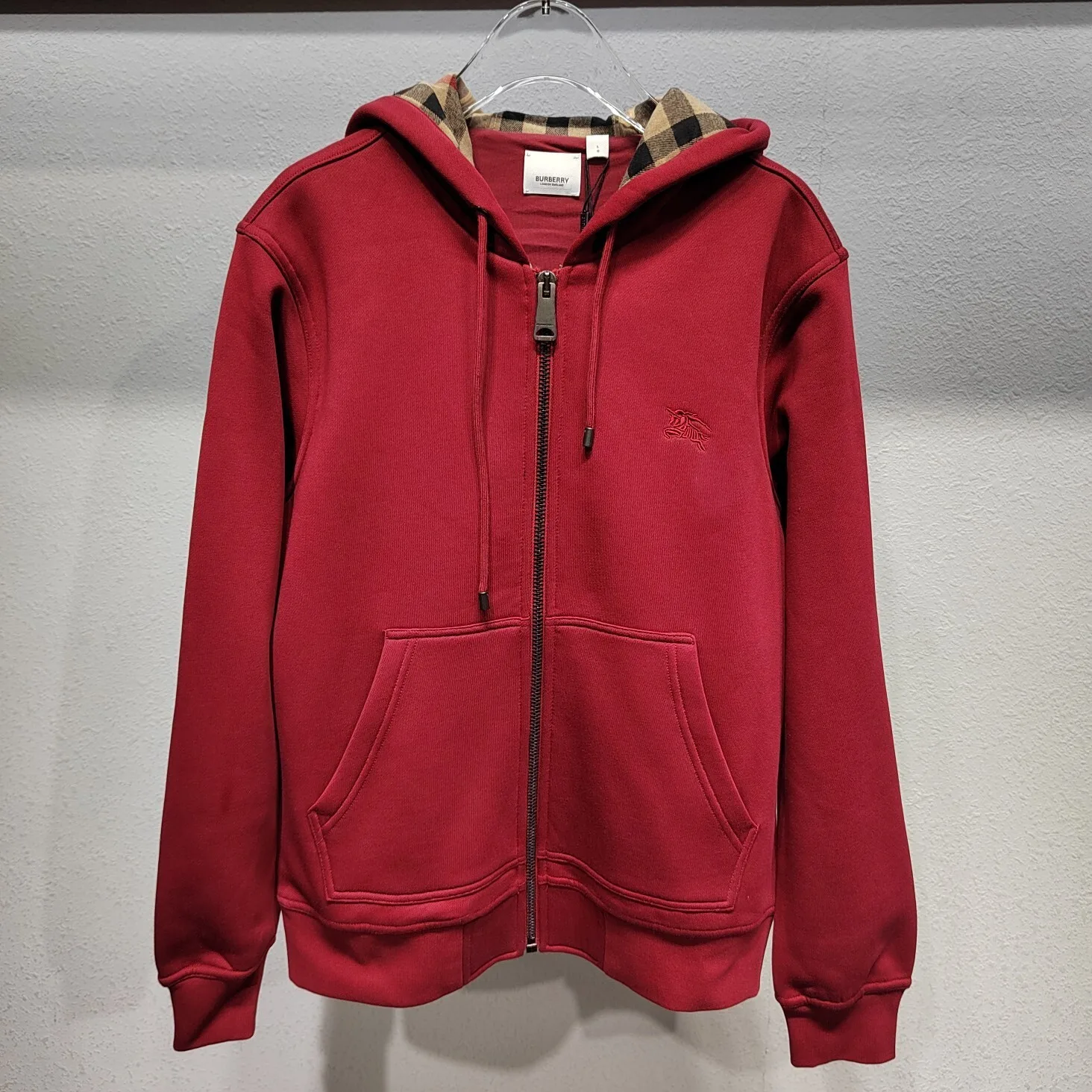 Burberry zipper