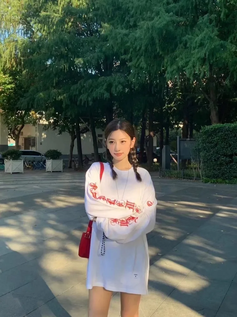 SUPREME FW24 OLD ENGLISH L/S TEE S M L XL