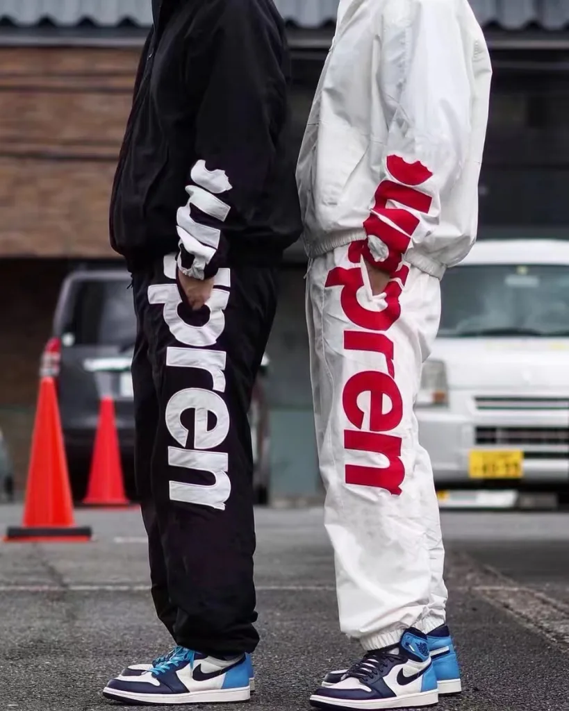 S010#185350200 Supreme 21SS Spellout Track Jacket