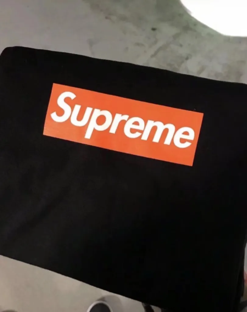 SUPREME FW19 BOX LOGO S M L XL
