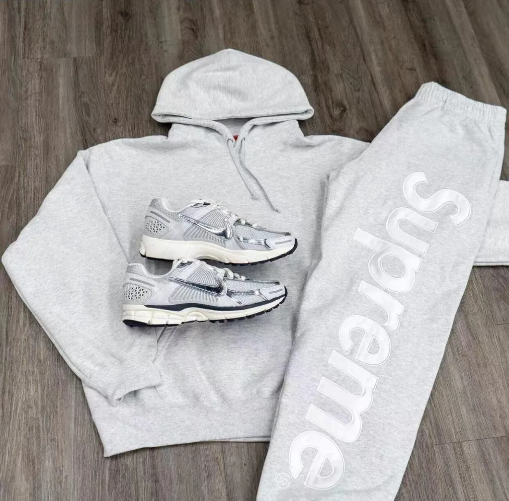 Supreme FW23 SATIN HOODIE LOGO S M L XL