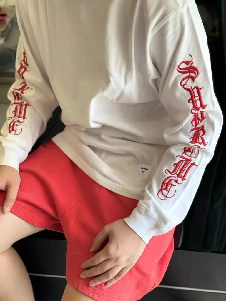SUPREME FW24 OLD ENGLISH L/S TEE S M L XL