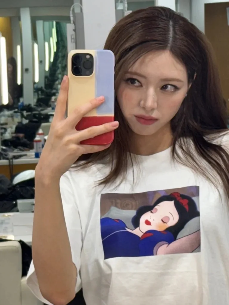 Supreme 24FW Snow White S M L XL